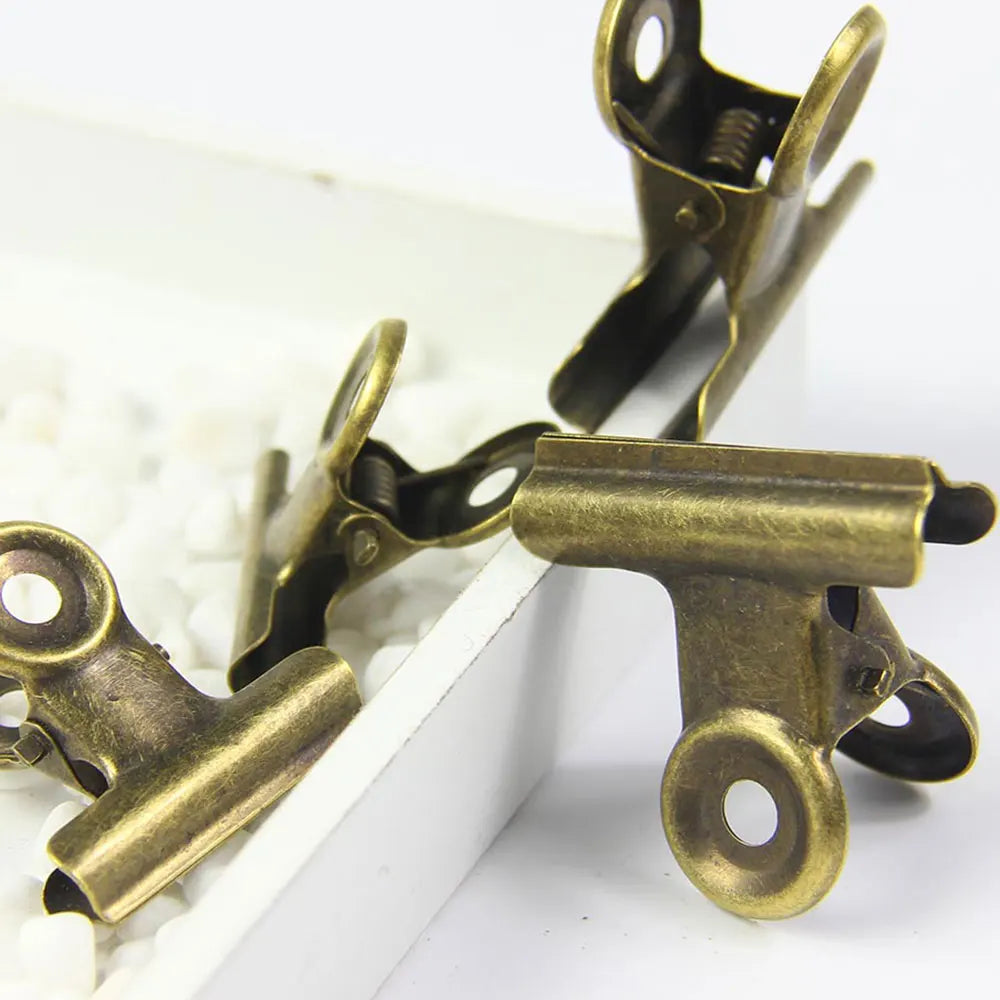 4-Piece Retro Metal Paper Clips for Office and Crafting Use
