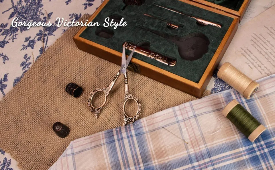 Vintage Sewing Kit – Embroidery Scissors, Threader & Needle Set