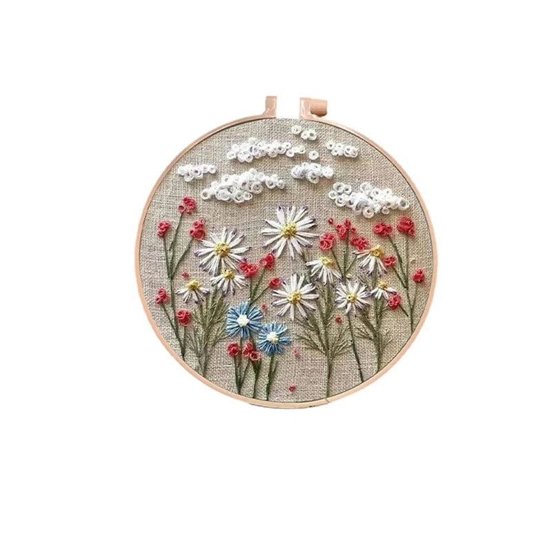 Beginner’s Floral Embroidery Kit – Complete, Easy-to-Follow DIY Project