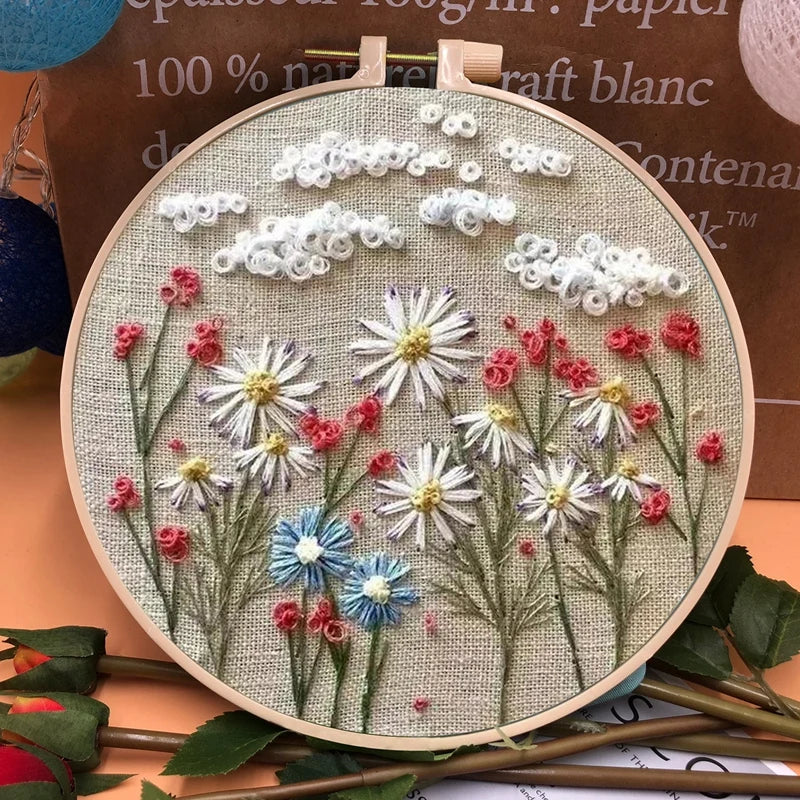 Beginner’s Floral Embroidery Kit – Complete, Easy-to-Follow DIY Project