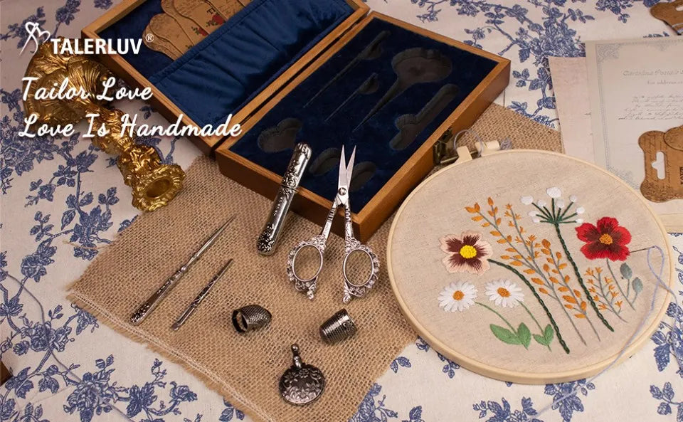 Vintage Sewing Kit – Embroidery Scissors, Threader & Needle Set