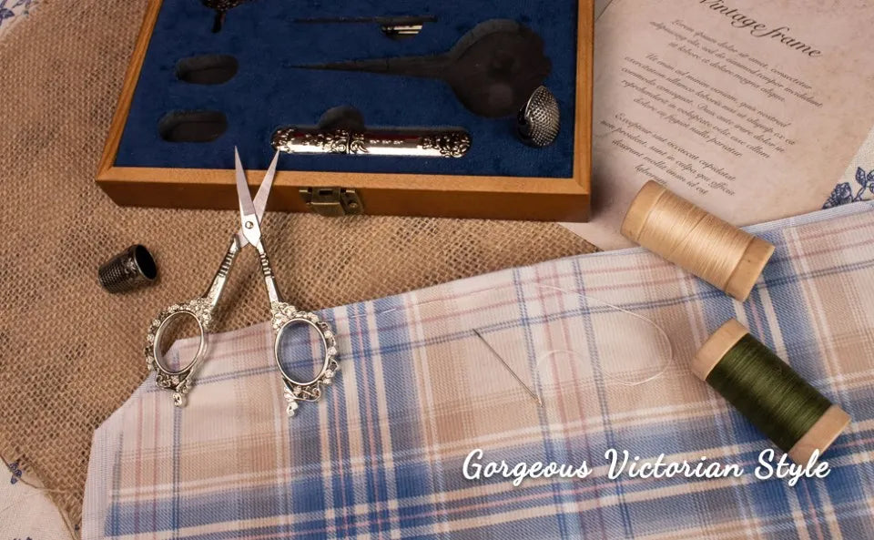 Vintage Sewing Kit – Embroidery Scissors, Threader & Needle Set